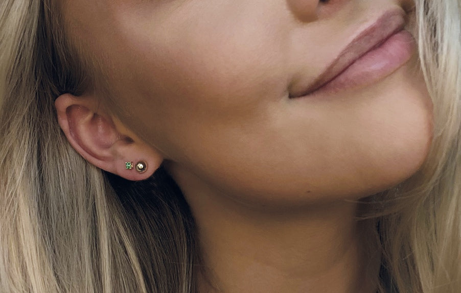 Mary øredobber i gult 585 gull. (Hul. 4 mm)