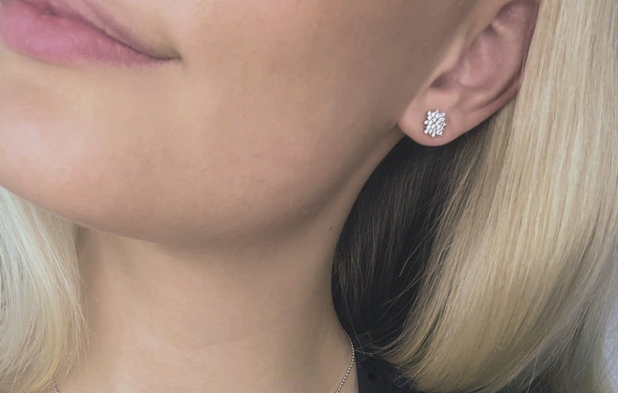 Stardust øredobber i hvitt 585 gull med diamanter TW/SI totalt 0,40 ct.