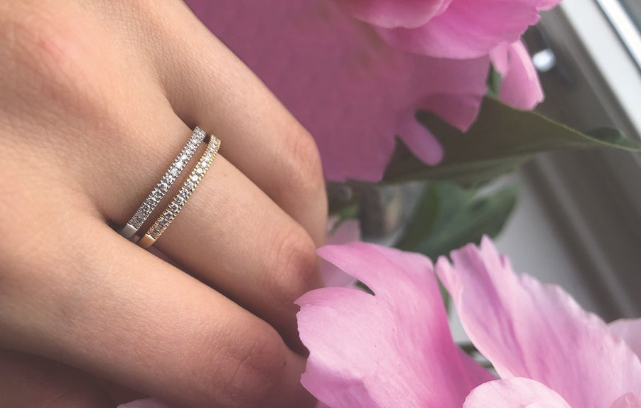 Sublime diamantring i hvitt 585 gull TW/SI totalt 0,13 ct.