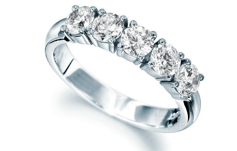 Fidelity 5 alliansering i hvitt 585 gull med diamanter TW/SI totalt 1,00 ct.