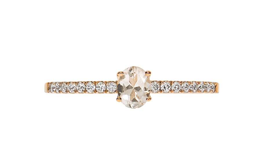 Morgana diamantring i rosé 585 gull W/SI totalt 0,14 ct. med ovalslipt morganitt 0,35 ct.