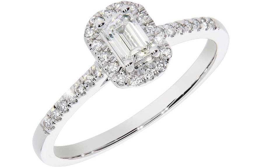 Flerstens diamantring i 14 karat gull på hvit bakgrunn fra Gullbutikken.no