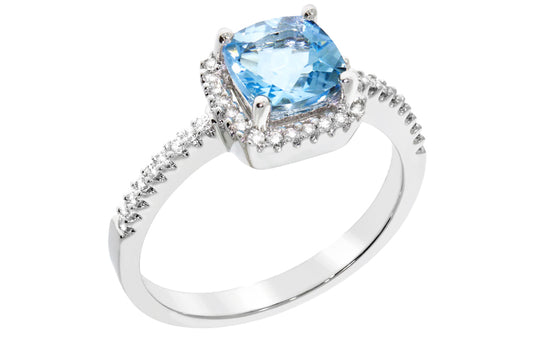 Memory diamantring i hvitt 585 gull W/SI totalt 0,23 ct. med puteslipt sky blue topas 7 mm / ca 1,8 ct.